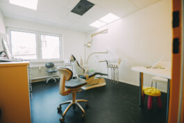 Moderne Behandlungszimmer im AVADENT-Standort Friedrichsdorf-Köppern.