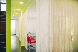 Unser einladendes Wartezimmer bei AVADENT Bad Homburg